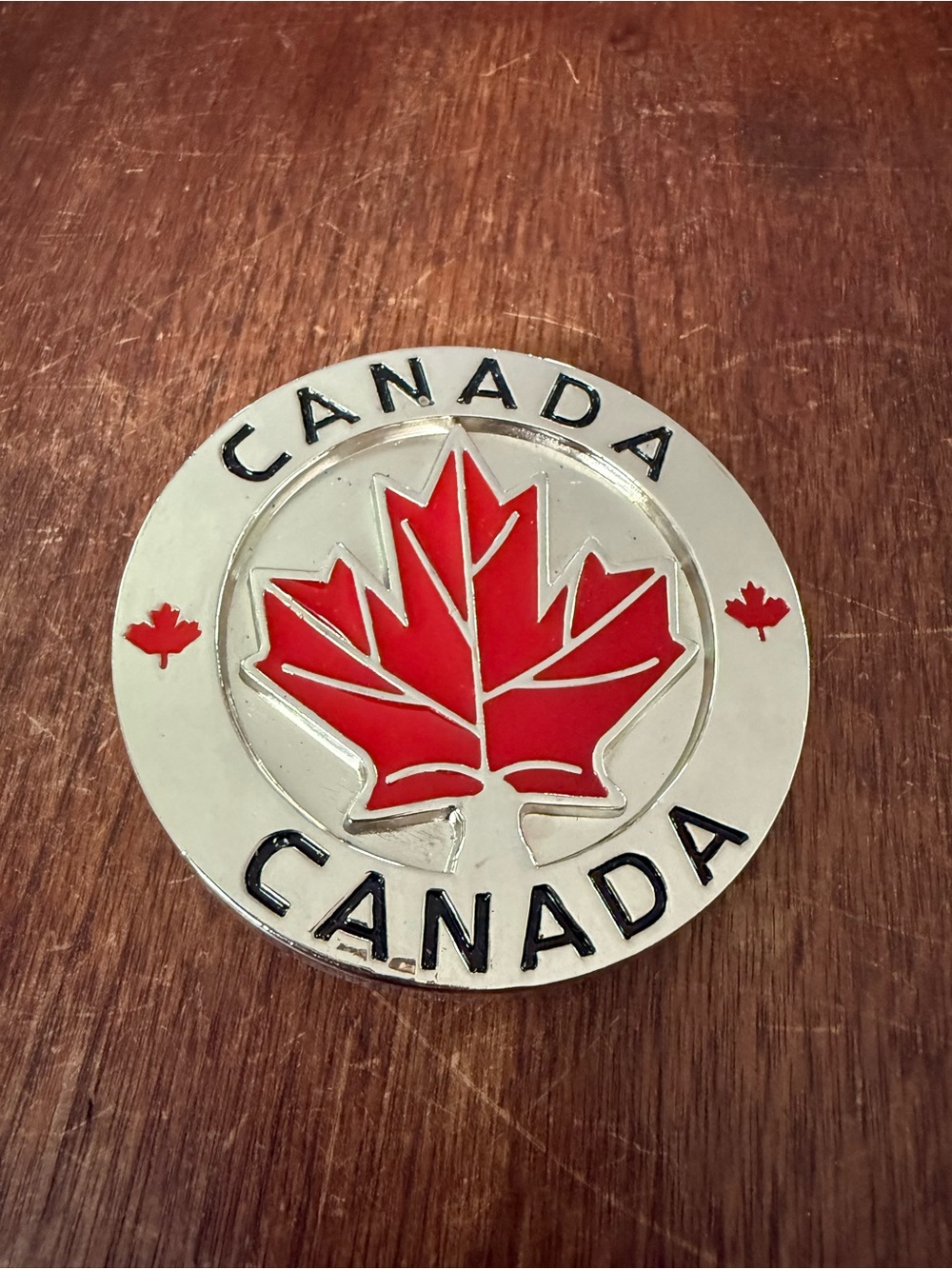 Canada Flag Round Belt Buckle Maple Leaf Chrome Silver Tone & Red